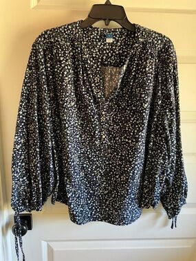 Old Navy Navy and White Floral Peasant Blouse